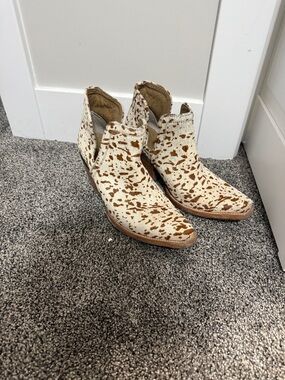 Women's Cowhide Print Ankle Boots - Brown on Cream